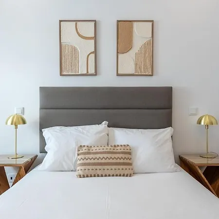 Perfect For Great Food And Long Walks! *