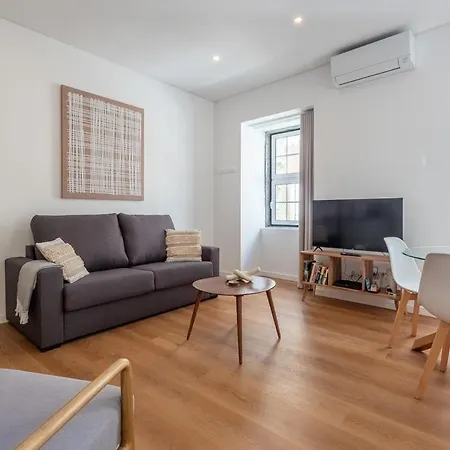 Perfect For Great Food And Long Walks! *